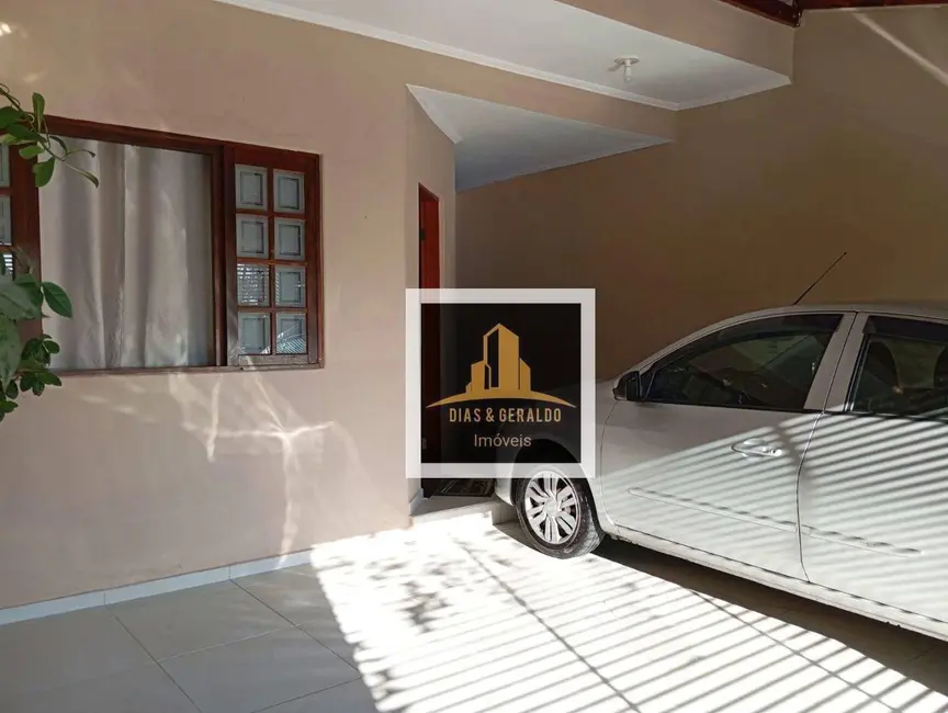 Foto 2 de Sobrado com 3 quartos à venda, 150m2 em Sao Jose Dos Campos - SP
