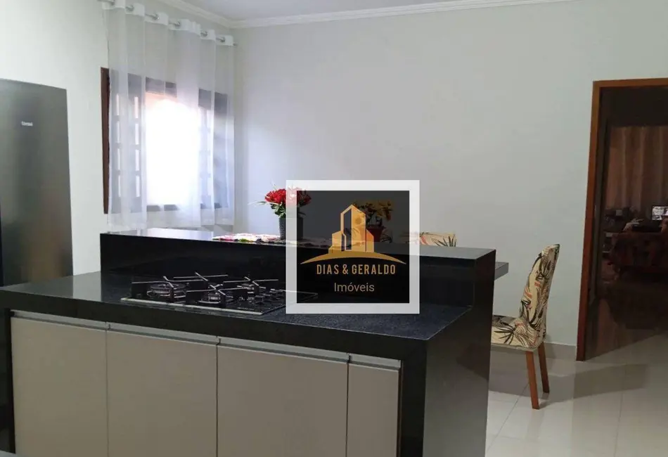 Foto 9 de Sobrado com 3 quartos à venda, 150m2 em Sao Jose Dos Campos - SP