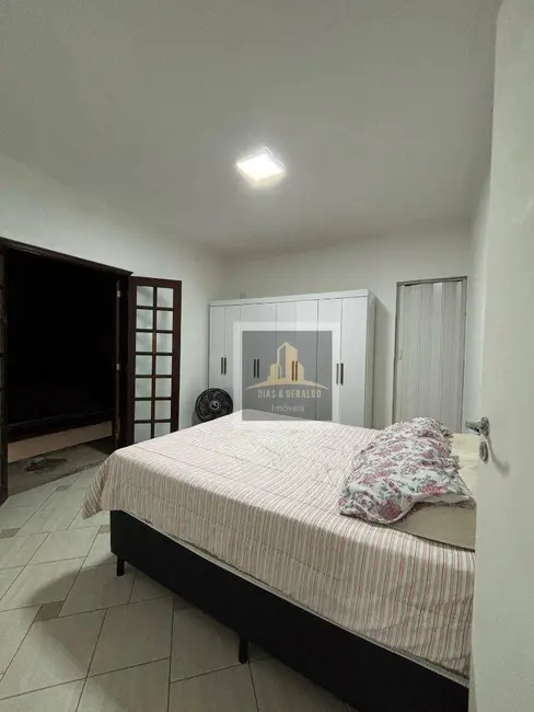 Sobrado com 2 quartos à venda, 160m2 em Sao Jose Dos Campos - SP - imagem 9 Foto 9 de Sobrado com 2 quartos à venda, 160m2 em Sao Jose Dos Campos - SP
