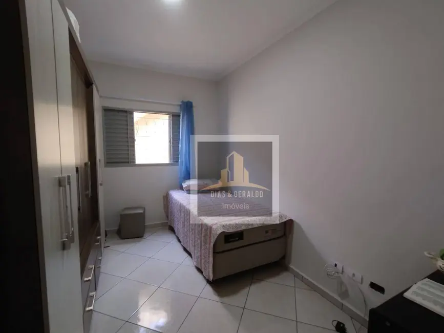 Foto 8 de Casa com 2 quartos à venda, 140m2 em Residencial Santa Paula, Jacarei - SP