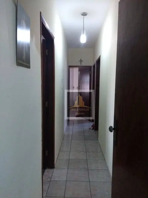 Foto 9 de Casa com 3 quartos à venda, 250m2 em Cidade Jardim, Jacarei - SP