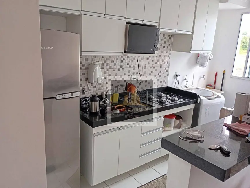 Foto 2 de Apartamento com 2 quartos à venda, 45m2 em Jardim Califórnia, Jacarei - SP