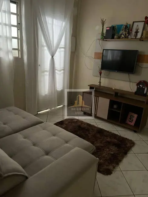 Foto 2 de Casa com 3 quartos à venda, 135m2 em Sao Jose Dos Campos - SP