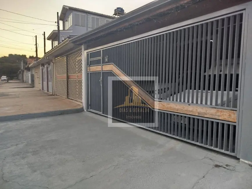 Foto 2 de Casa com 3 quartos à venda, 150m2 em Sao Jose Dos Campos - SP