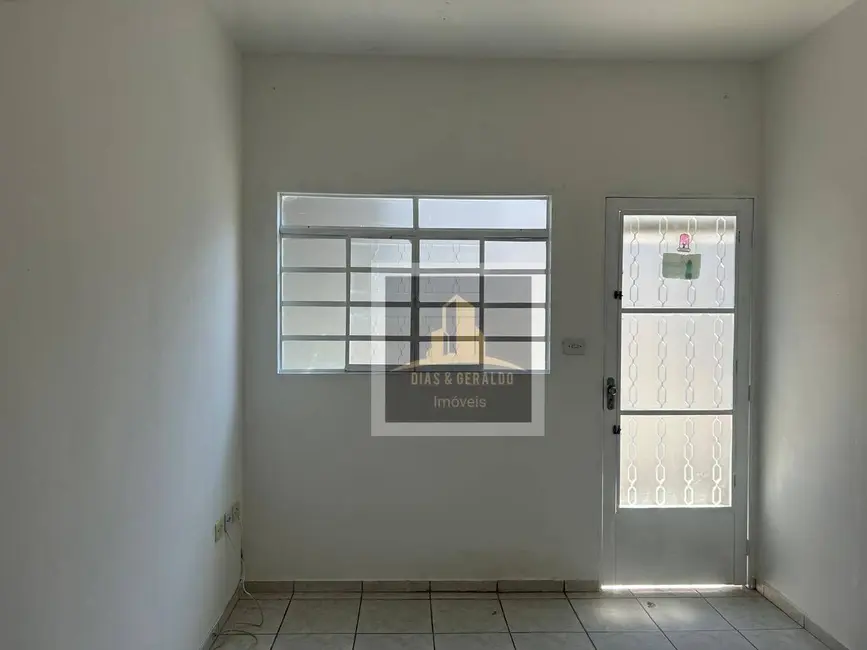 Foto 9 de Casa com 2 quartos à venda, 126m2 em Jardim Santa Marina, Jacarei - SP