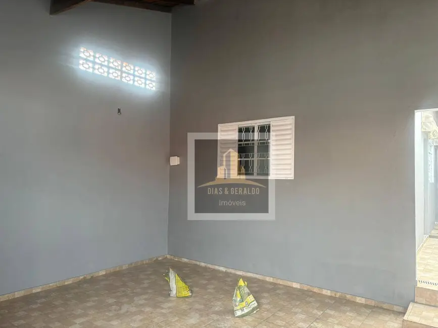 Foto 1 de Casa com 2 quartos à venda, 126m2 em Jardim Santa Marina, Jacarei - SP