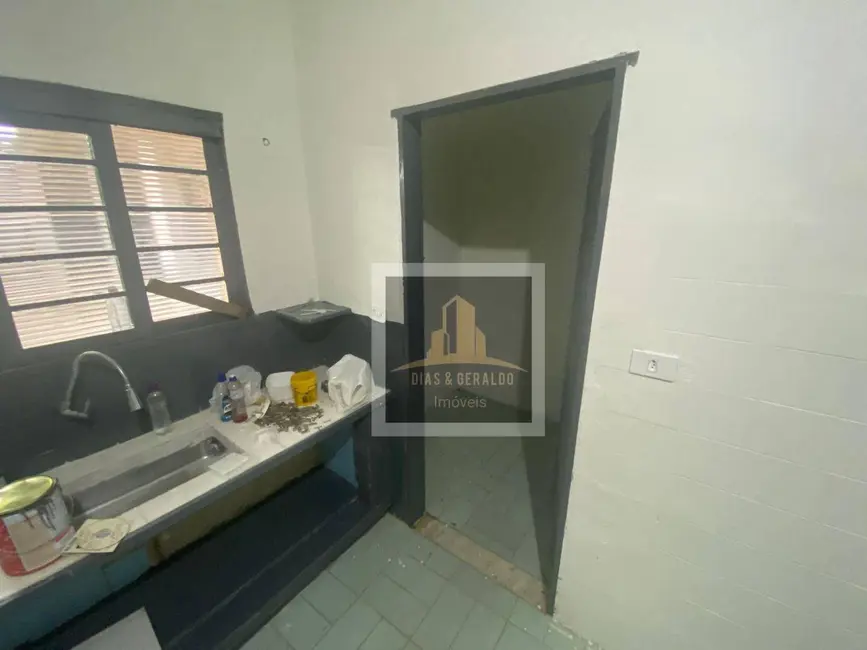 Foto 9 de Casa com 1 quarto para alugar, 250m2 em Jardim Mesquita, Jacarei - SP