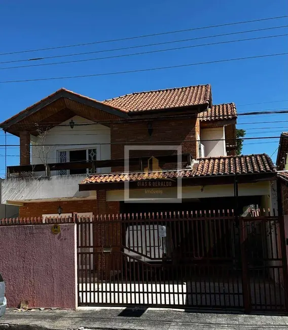 Foto 1 de Sobrado com 5 quartos à venda, 250m2 em Sao Jose Dos Campos - SP