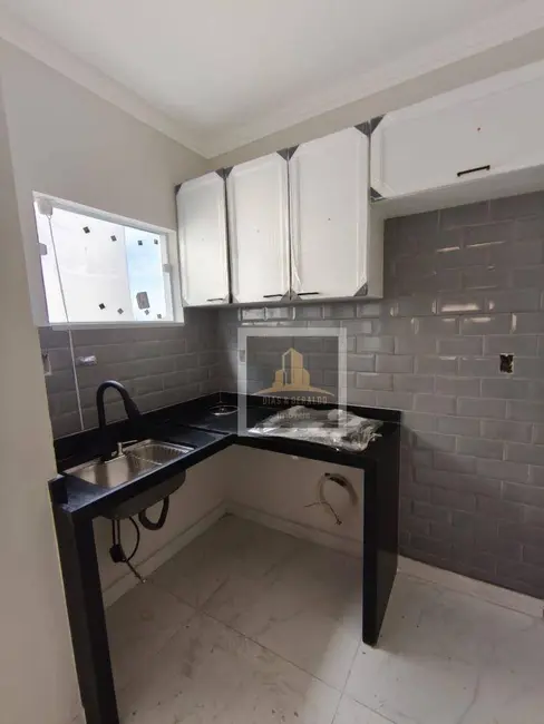 Casa com 3 quartos à venda, 125m2 em Sao Jose Dos Campos - SP - imagem 2 Foto 2 de Casa com 3 quartos à venda, 125m2 em Sao Jose Dos Campos - SP