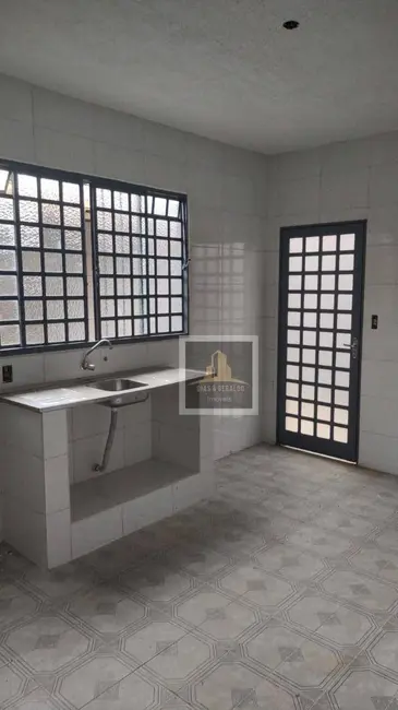 Foto 4 de Casa com 2 quartos à venda, 250m2 em Jardim Paraíso, Jacarei - SP