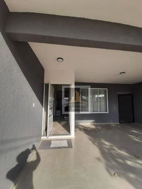 Foto 2 de Casa com 3 quartos à venda, 300m2 em Cacapava - SP