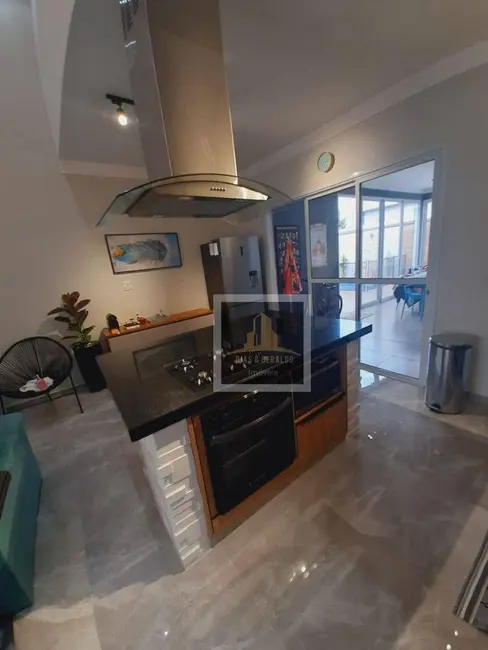 Foto 9 de Casa com 3 quartos à venda, 300m2 em Cacapava - SP