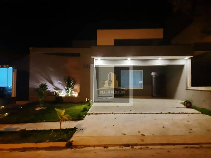 Foto 1 de Casa com 3 quartos à venda, 300m2 em Cacapava - SP