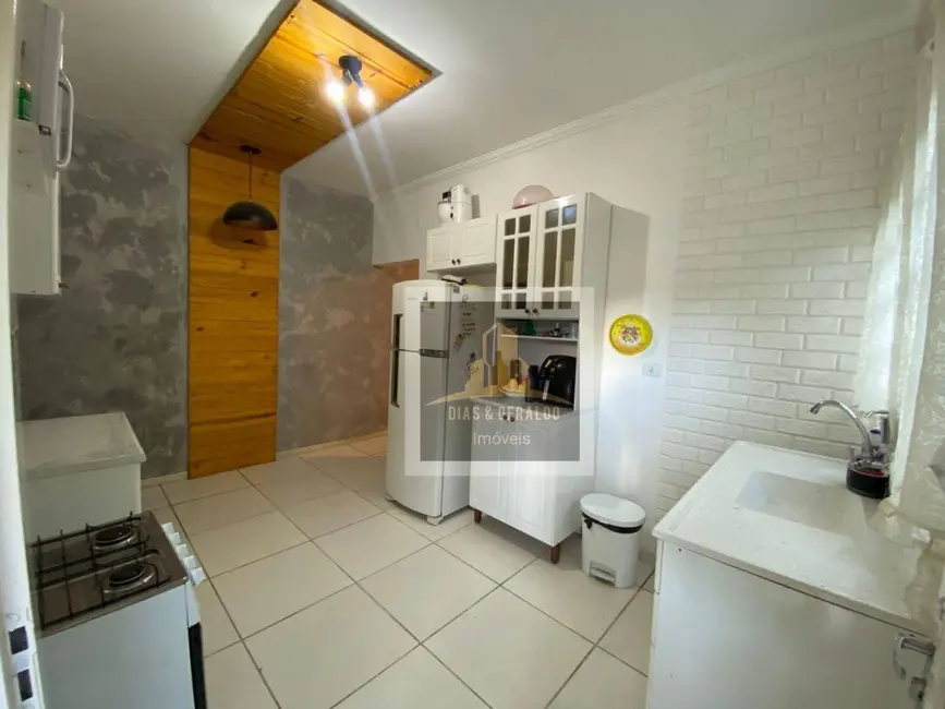 Casa com 3 quartos à venda, 219m2 em Sao Jose Dos Campos - SP - imagem 6 Foto 6 de Casa com 3 quartos à venda, 219m2 em Sao Jose Dos Campos - SP