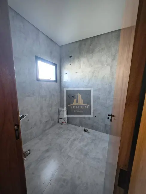 Foto 8 de Casa de Condomínio com 3 quartos à venda, 250m2 em Cacapava - SP