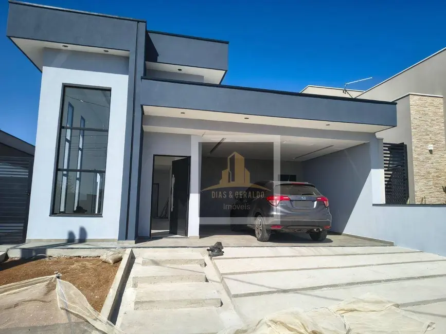 Foto 1 de Casa de Condomínio com 3 quartos à venda, 250m2 em Cacapava - SP