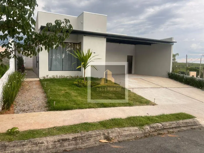 Foto 2 de Casa de Condomínio com 4 quartos à venda, 360m2 em Santa Luzia, Cacapava - SP