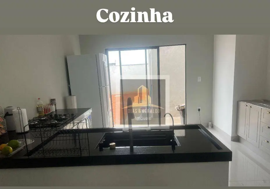 Foto 4 de Casa de Condomínio com 4 quartos à venda, 360m2 em Santa Luzia, Cacapava - SP