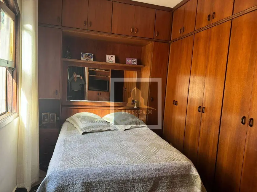 Casa com 3 quartos à venda, 270m2 em Sao Jose Dos Campos - SP - imagem 4 Foto 4 de Casa com 3 quartos à venda, 270m2 em Sao Jose Dos Campos - SP