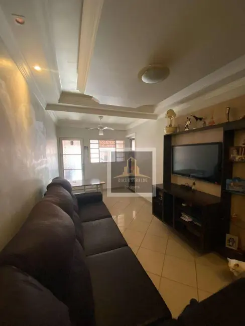 Foto 2 de Casa de Condomínio com 3 quartos à venda, 185m2 em Sao Jose Dos Campos - SP