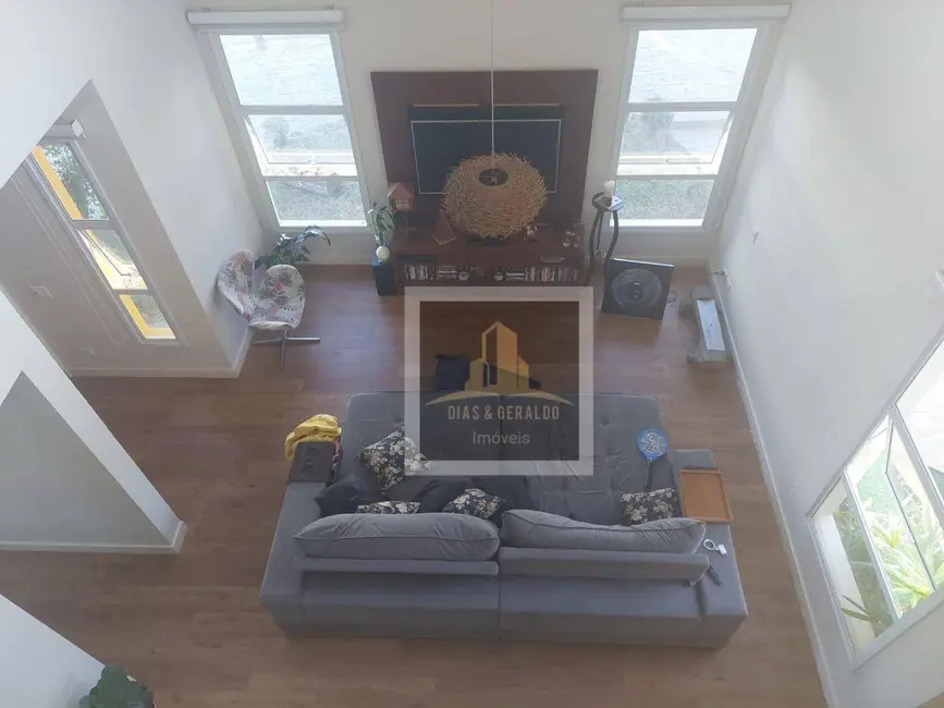 Foto 5 de Casa de Condomínio com 3 quartos à venda, 326m2 em Cacapava - SP