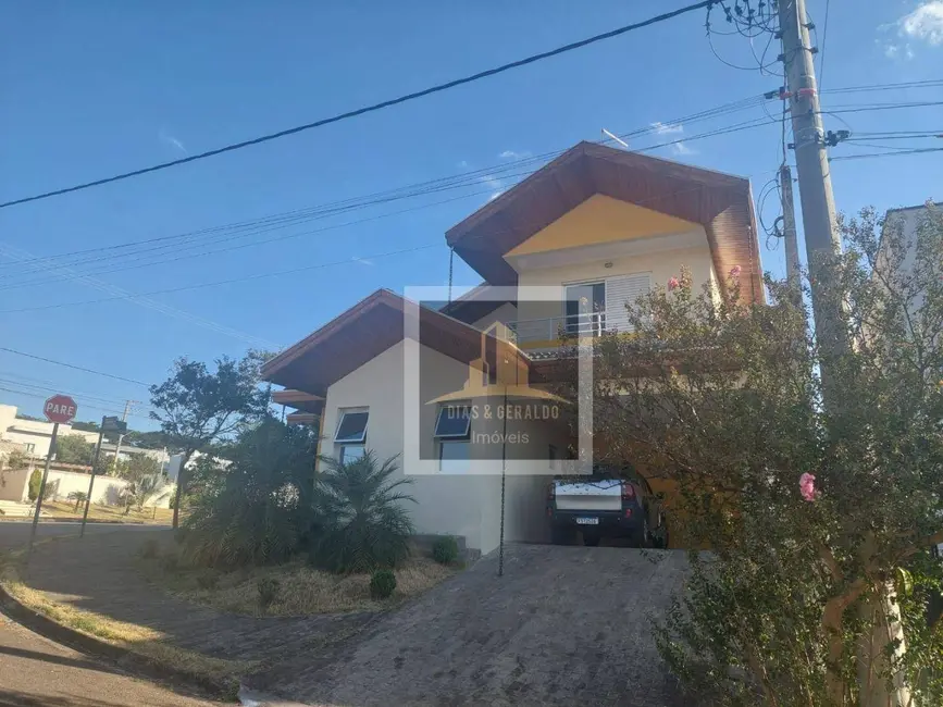 Foto 1 de Casa de Condomínio com 3 quartos à venda, 326m2 em Cacapava - SP