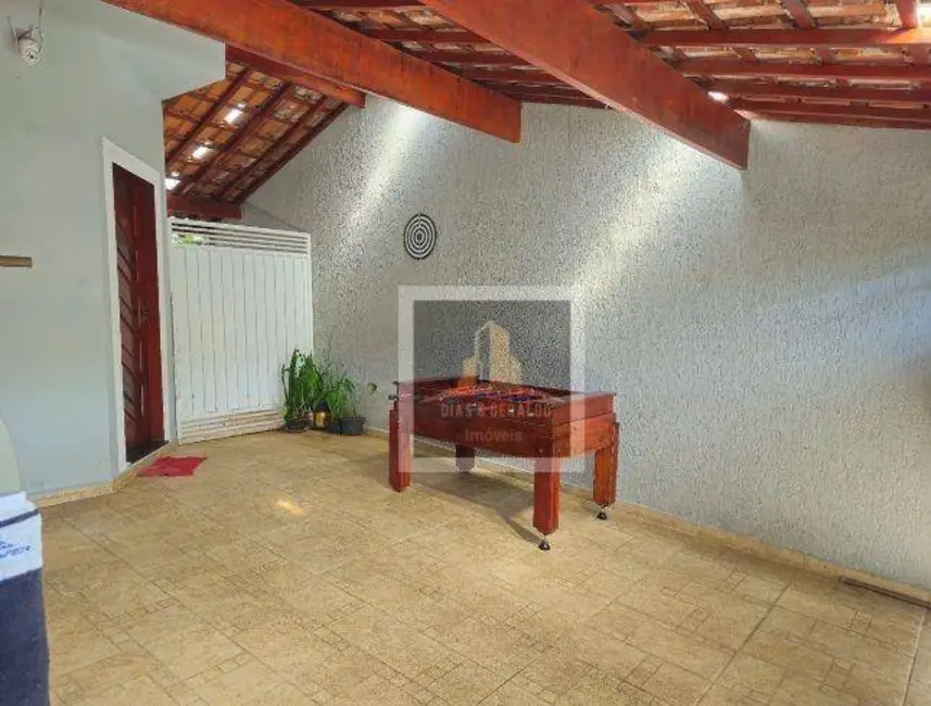 Foto 2 de Casa com 2 quartos à venda, 144m2 em Sao Jose Dos Campos - SP