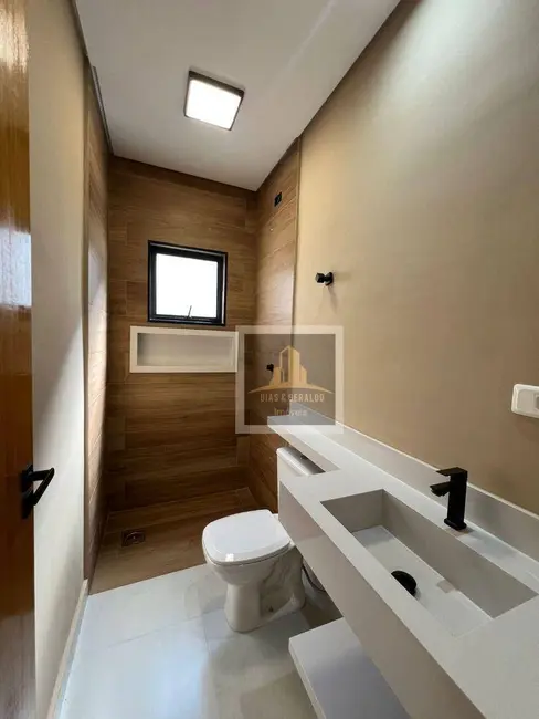 Casa com 3 quartos à venda, 150m2 em Sao Jose Dos Campos - SP - imagem 6 Foto 6 de Casa com 3 quartos à venda, 150m2 em Sao Jose Dos Campos - SP