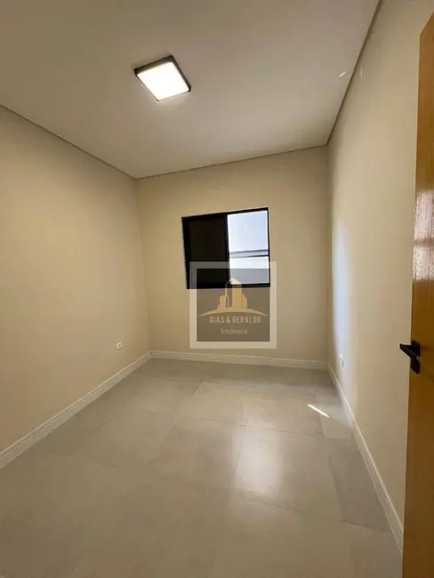 Casa com 3 quartos à venda, 150m2 em Sao Jose Dos Campos - SP - imagem 5 Foto 5 de Casa com 3 quartos à venda, 150m2 em Sao Jose Dos Campos - SP