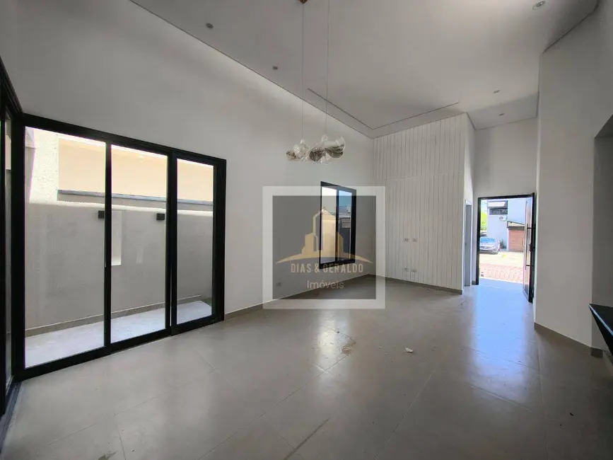 Foto 8 de Casa de Condomínio com 3 quartos à venda, 250m2 em Parque Residencial Maria Elmira, Cacapava - SP