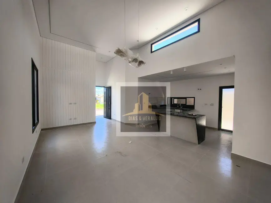 Foto 9 de Casa de Condomínio com 3 quartos à venda, 250m2 em Parque Residencial Maria Elmira, Cacapava - SP