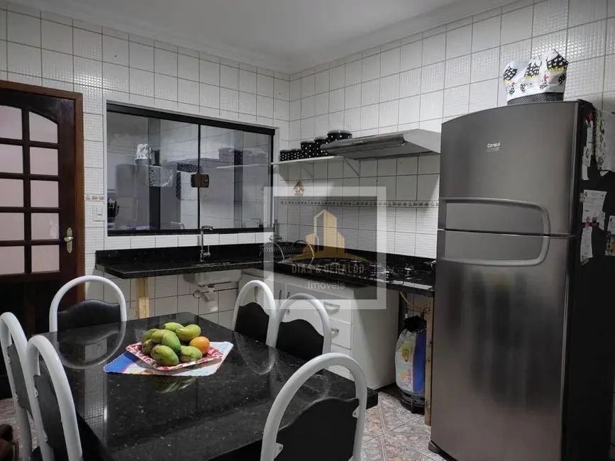 Foto 5 de Sobrado com 3 quartos à venda, 157m2 em Jardim Santa Marina, Jacarei - SP