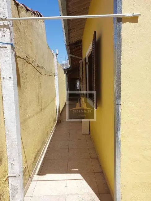 Foto 8 de Casa com 2 quartos à venda, 125m2 em Vila Medeiros, Cacapava - SP