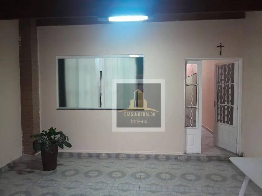 Casa com 2 quartos à venda, 125m2 em Sao Jose Dos Campos - SP - imagem 1 Foto 1 de Casa com 2 quartos à venda, 125m2 em Sao Jose Dos Campos - SP