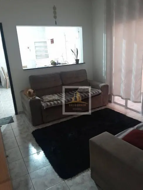 Casa com 2 quartos à venda, 125m2 em Sao Jose Dos Campos - SP - imagem 4 Foto 4 de Casa com 2 quartos à venda, 125m2 em Sao Jose Dos Campos - SP