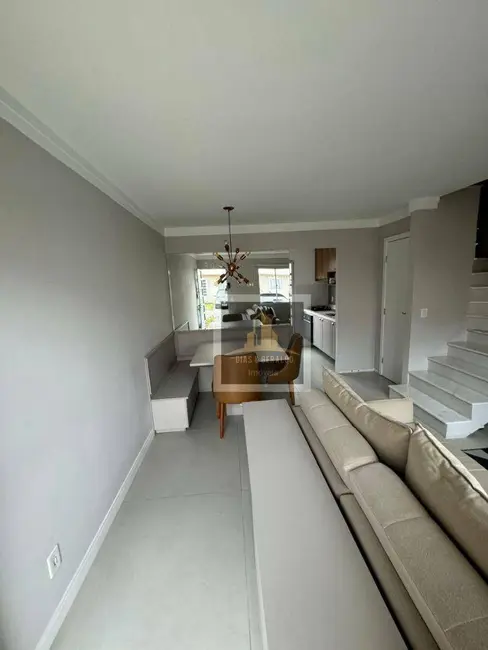 Foto 1 de Sobrado com 2 quartos à venda, 104m2 em Sao Jose Dos Campos - SP