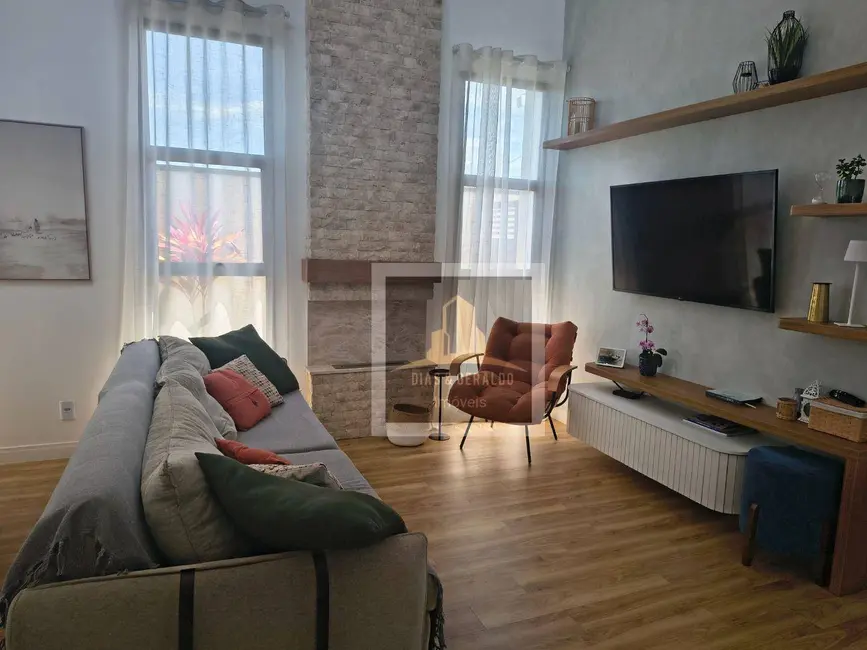 Foto 7 de Casa de Condomínio com 3 quartos à venda, 250m2 em Parque Residencial Maria Elmira, Cacapava - SP