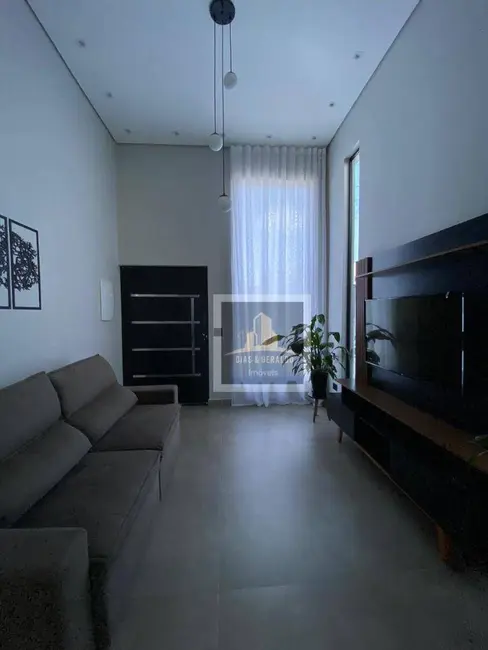 Foto 4 de Casa de Condomínio com 3 quartos à venda, 250m2 em Parque Residencial Maria Elmira, Cacapava - SP