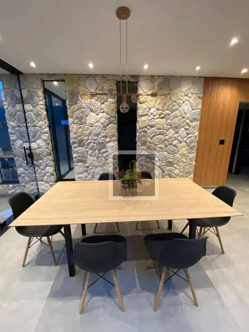 Foto 9 de Casa de Condomínio com 3 quartos à venda, 250m2 em Parque Residencial Maria Elmira, Cacapava - SP