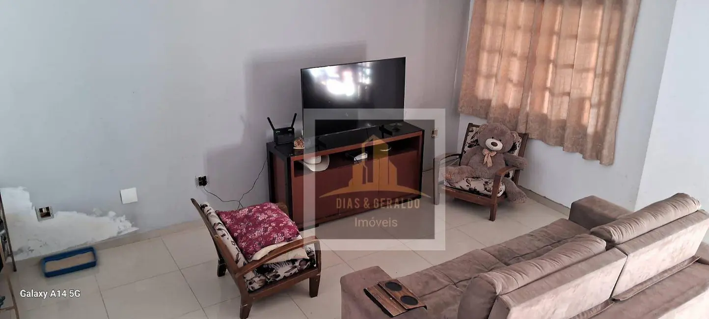 Foto 6 de Sobrado com 3 quartos à venda, 140m2 em Residencial Santa Paula, Jacarei - SP