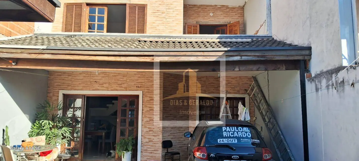 Foto 1 de Sobrado com 3 quartos à venda, 140m2 em Residencial Santa Paula, Jacarei - SP