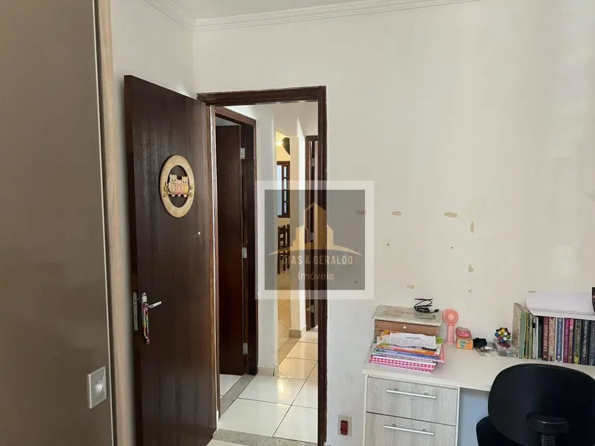 Foto 9 de Casa com 3 quartos à venda, 187m2 em Sao Jose Dos Campos - SP