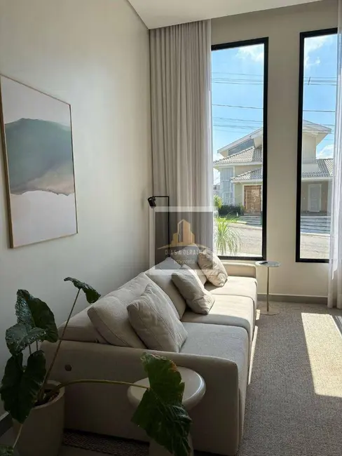 Foto 2 de Casa de Condomínio com 3 quartos à venda, 250m2 em Piedade, Cacapava - SP