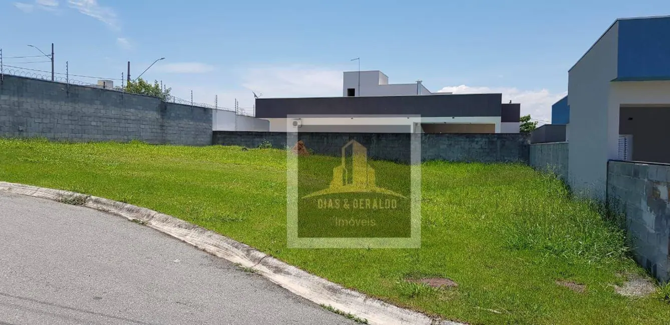 Foto 1 de Terreno / Lote à venda, 430m2 em Parque Residencial Maria Elmira, Cacapava - SP