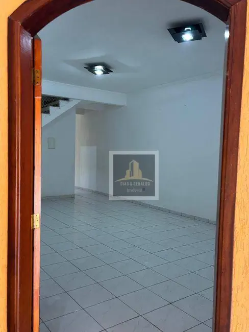 Foto 3 de Sobrado com 3 quartos à venda, 150m2 em Sao Jose Dos Campos - SP