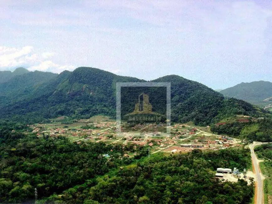 Foto 1 de Terreno / Lote à venda, 387m2 em Massaguaçu, Caraguatatuba - SP