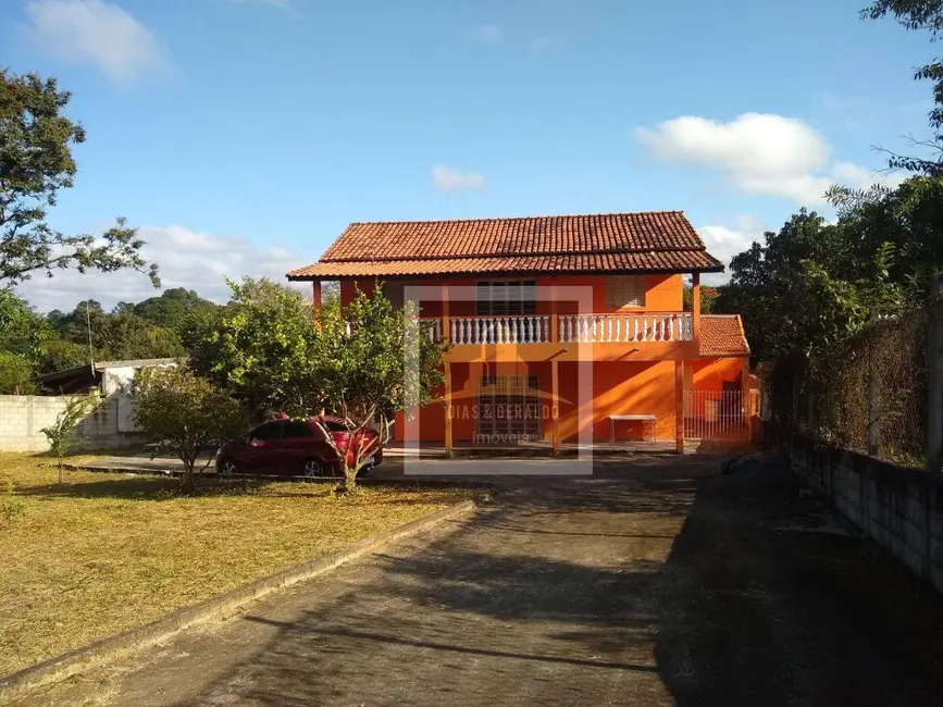 Foto 3 de Chácara com 5 quartos à venda, 1000m2 em Portal Mantiqueira, Cacapava - SP