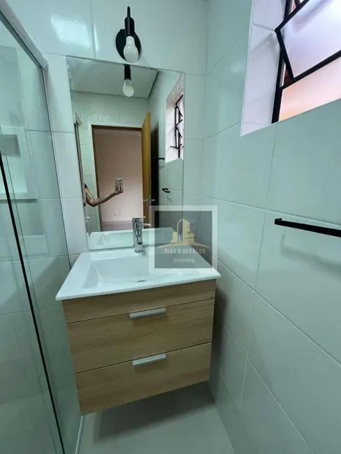 Foto 8 de Casa com 3 quartos para alugar, 130m2 em Sao Jose Dos Campos - SP