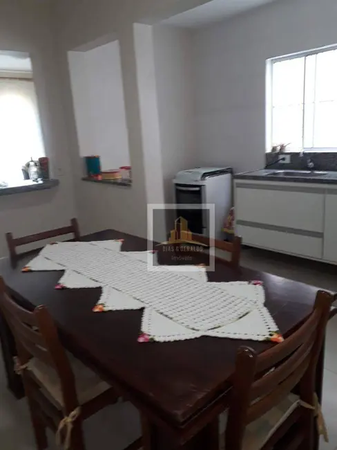 Foto 8 de Casa com 3 quartos à venda, 215m2 em Sao Jose Dos Campos - SP