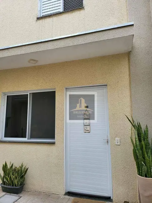 Foto 1 de Sobrado com 2 quartos à venda, 83m2 em Santa Luzia, Cacapava - SP